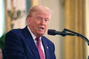 Estados Unidos inicia evacuaciones de sus ciudadanos en Israel ante posibles acciones contra Irán