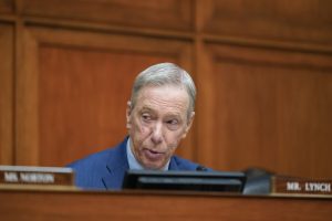 Protestas y tensión en Los Ángeles ante aumento de operativos migratorios y despliegue militar