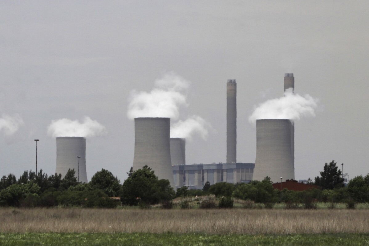 Mecánicos de townships en Sudáfrica se unen para fortalecer sus negocios locales