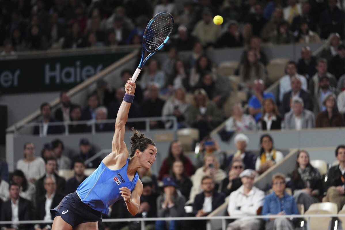 Carlos Alcaraz realiza una remontada épica para conquistar el título del Abierto de Francia en una final de cinco sets